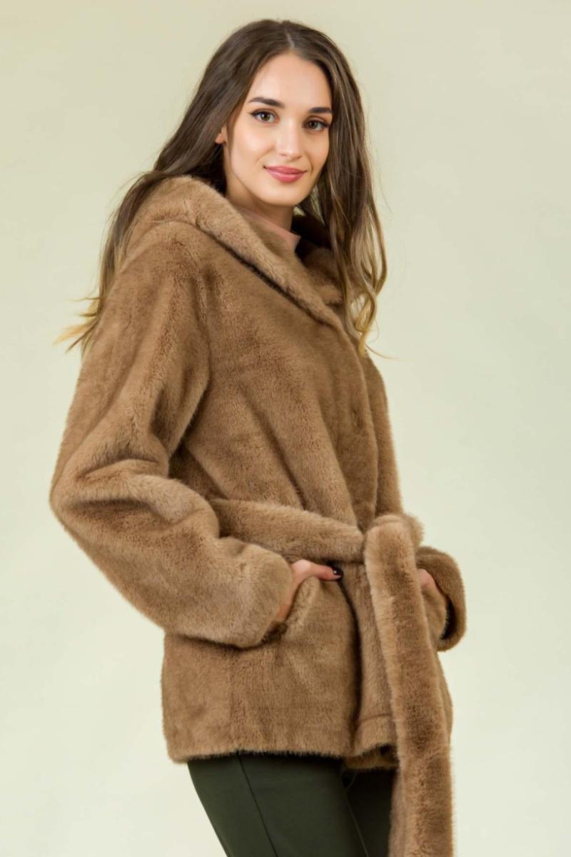 Jacheta blana Venere